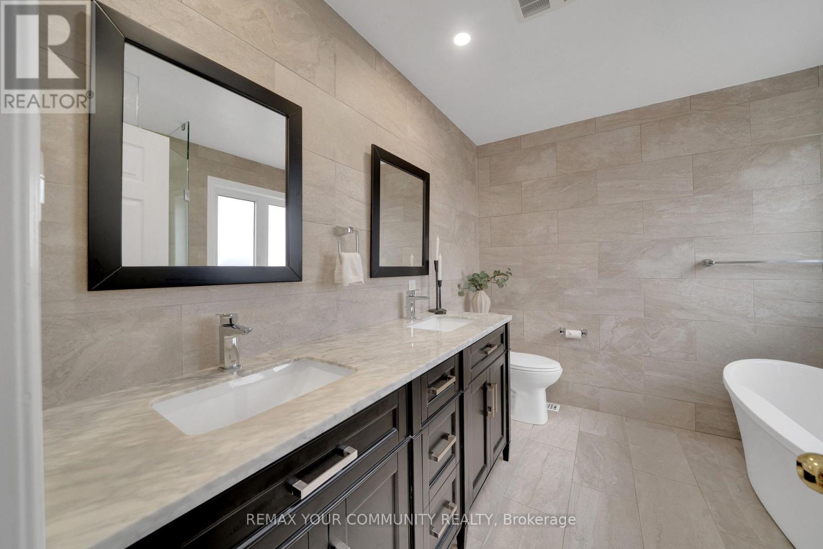 118 Waterbury Street, Caledon (Bolton East), Ontario  L7E 2G1 - Photo 30 - W14097526