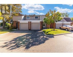 215 MISSISSAUGA VALLEY BOULEVARD, Mississauga, Ontario