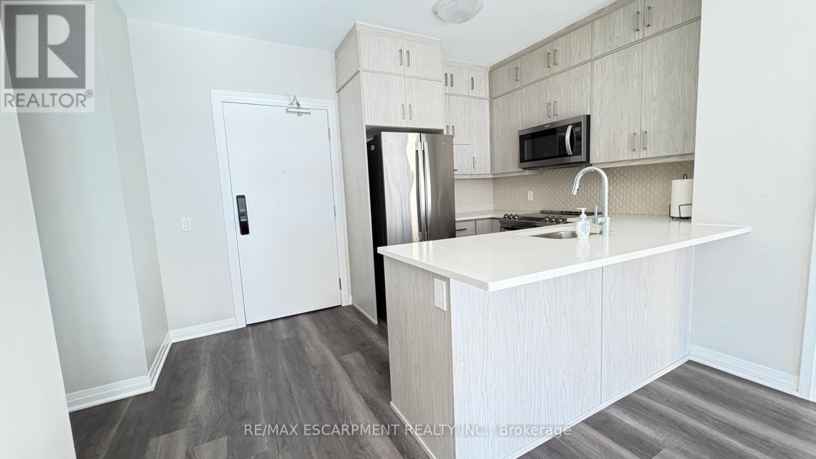 507 - 95 Dundas Street W, Oakville, Ontario  L6M 5N4 - Photo 5 - W14097628