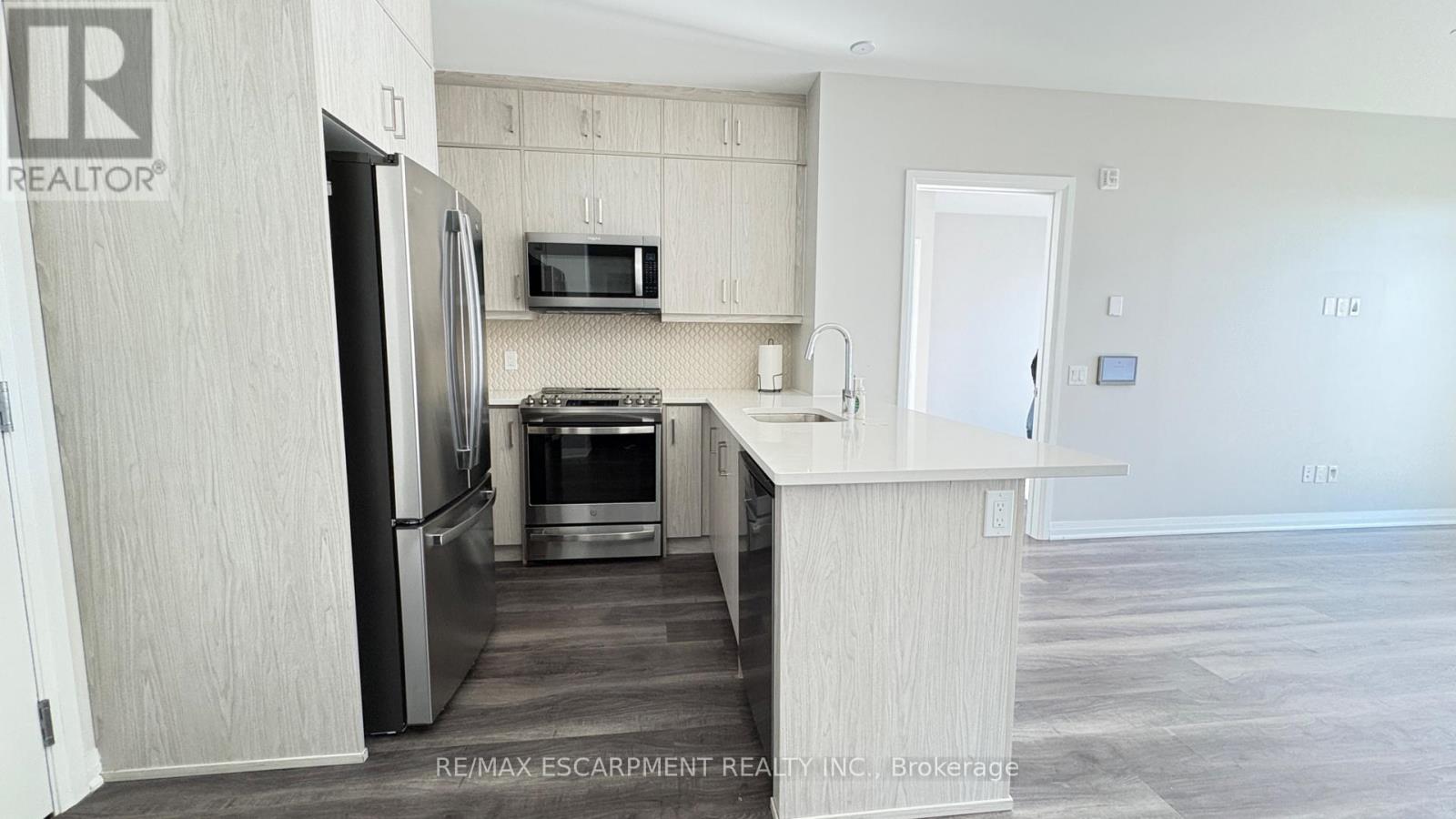 507 - 95 Dundas Street W, Oakville, Ontario  L6M 5N4 - Photo 8 - W14097628