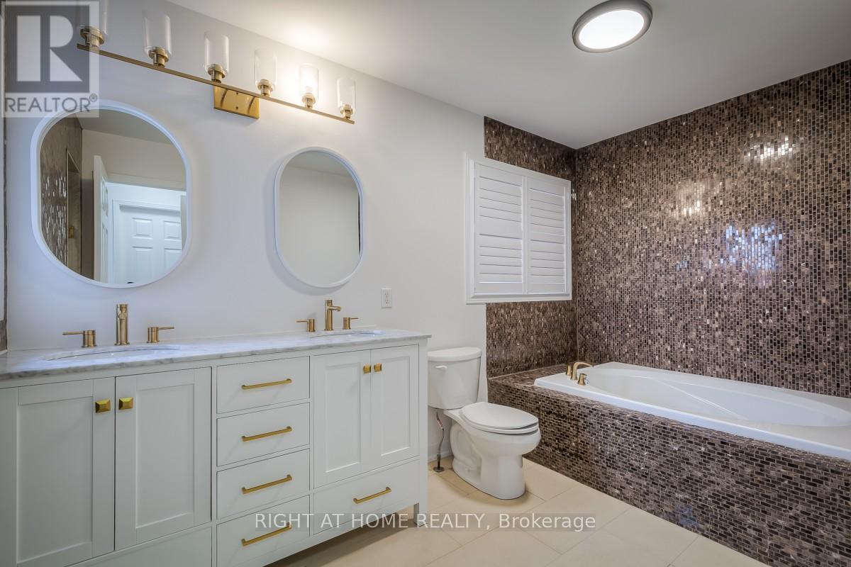 7401 Village Walk, Mississauga (Meadowvale Village), Ontario  L5W 1X6 - Photo 21 - W14097658