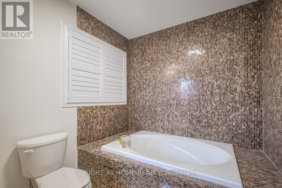 7401 Village Walk, Mississauga (Meadowvale Village), Ontario  L5W 1X6 - Photo 22 - W14097658