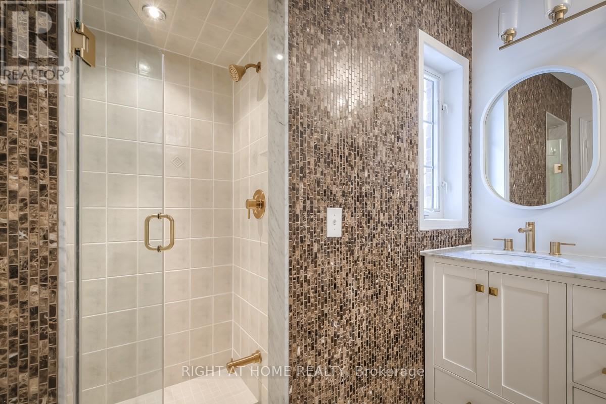7401 Village Walk, Mississauga (Meadowvale Village), Ontario  L5W 1X6 - Photo 23 - W14097658