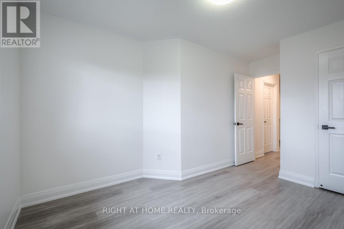 7401 Village Walk, Mississauga (Meadowvale Village), Ontario  L5W 1X6 - Photo 26 - W14097658
