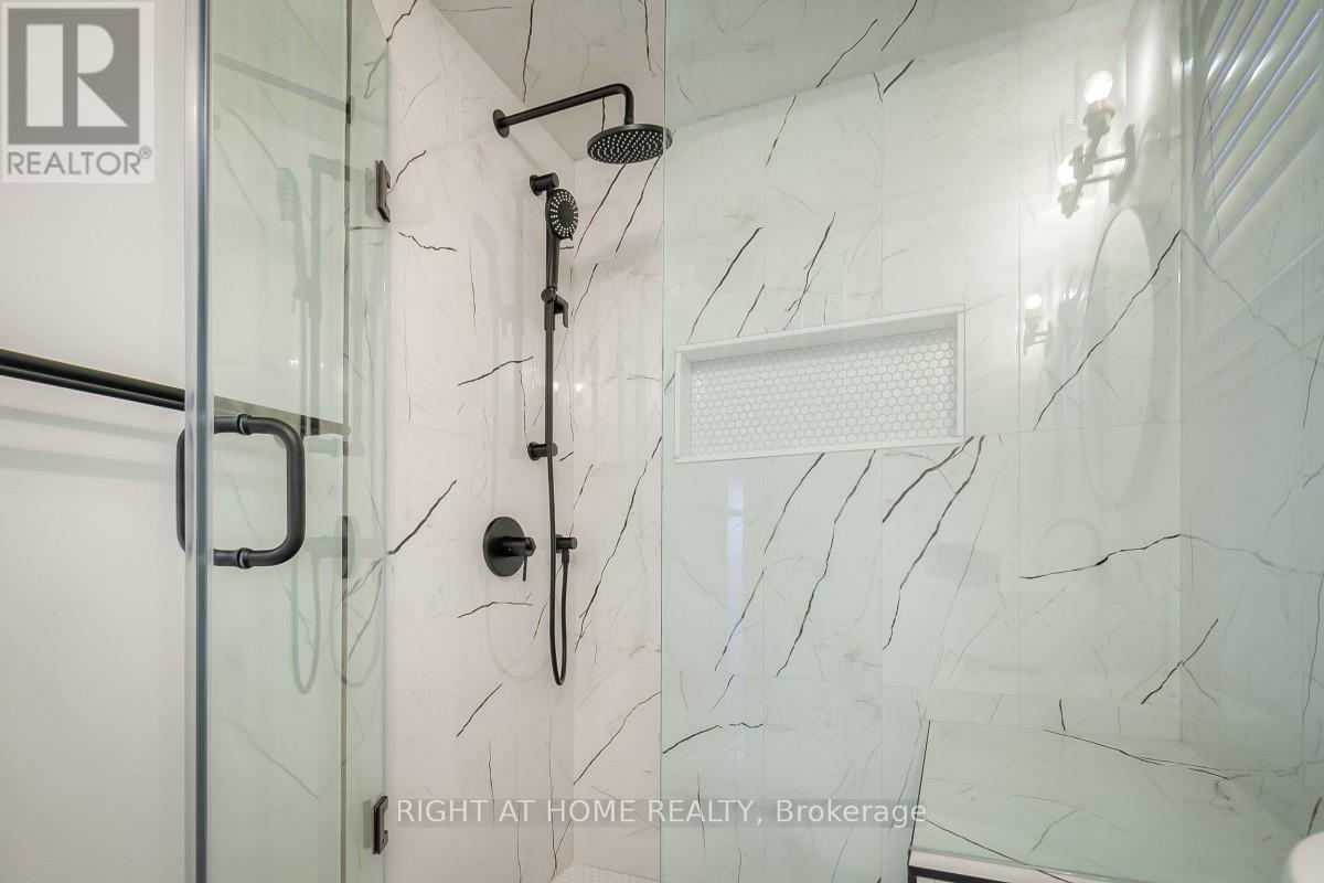 7401 Village Walk, Mississauga (Meadowvale Village), Ontario  L5W 1X6 - Photo 29 - W14097658