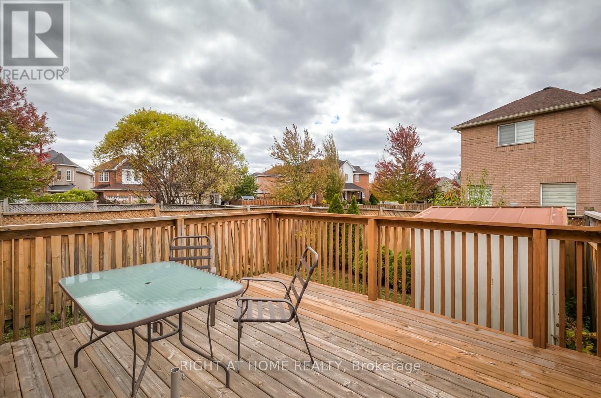 7401 Village Walk, Mississauga (Meadowvale Village), Ontario  L5W 1X6 - Photo 34 - W14097658