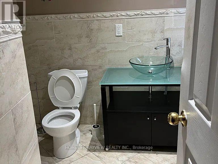 190 Campbell (Main Floor) Avenue, Toronto (Dovercourt-Wallace Emerson-Junction), Ontario  M6P 3V4 - Photo 5 - W14097694