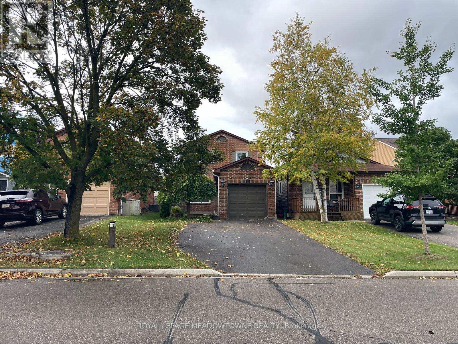 444 Vanier Drive, Milton (Bm Bronte Meadows), Ontario  L9T 4T4 - Photo 2 - W14097696