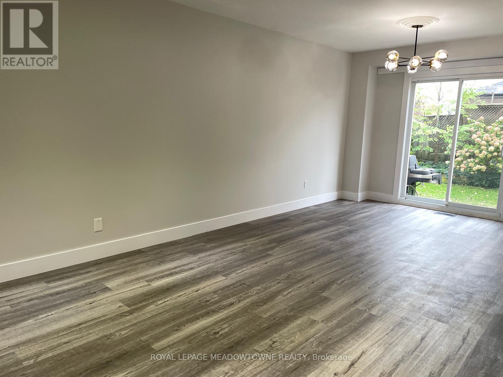 444 Vanier Drive, Milton (Bm Bronte Meadows), Ontario  L9T 4T4 - Photo 5 - W14097696