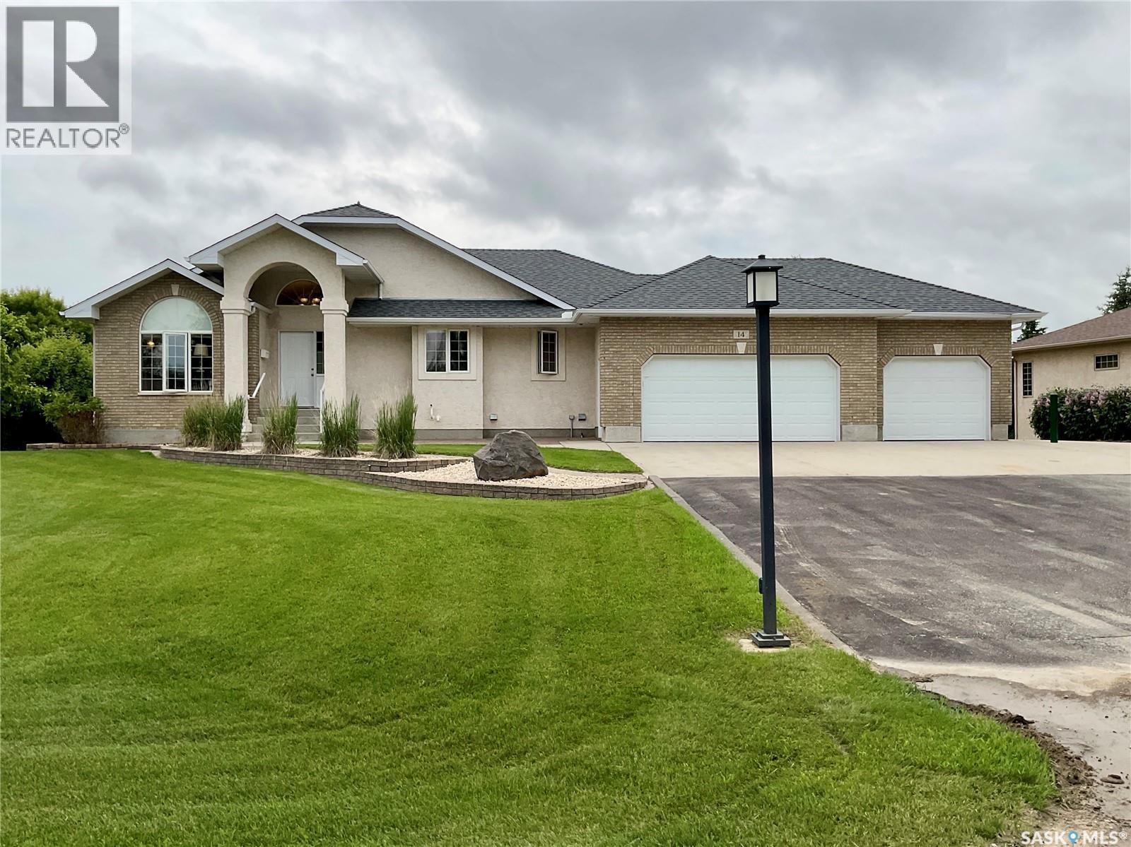 14 Lott Road, White City, Saskatchewan  S4L 5B1 - Photo 3 - SK051537