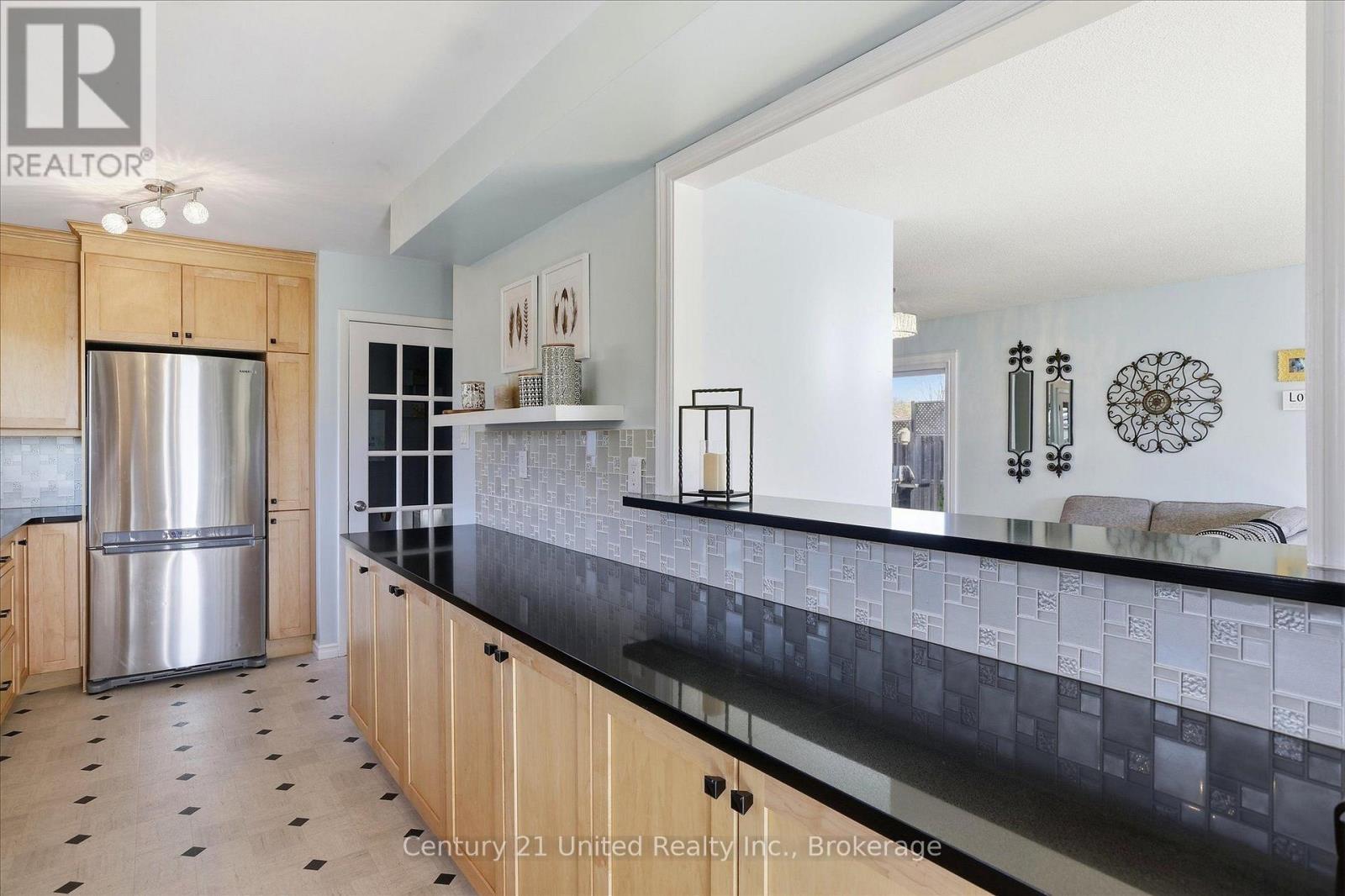 898 Sydenham Road, Peterborough (Ashburnham Ward 4), Ontario  K9J 1K2 - Photo 12 - X14097378