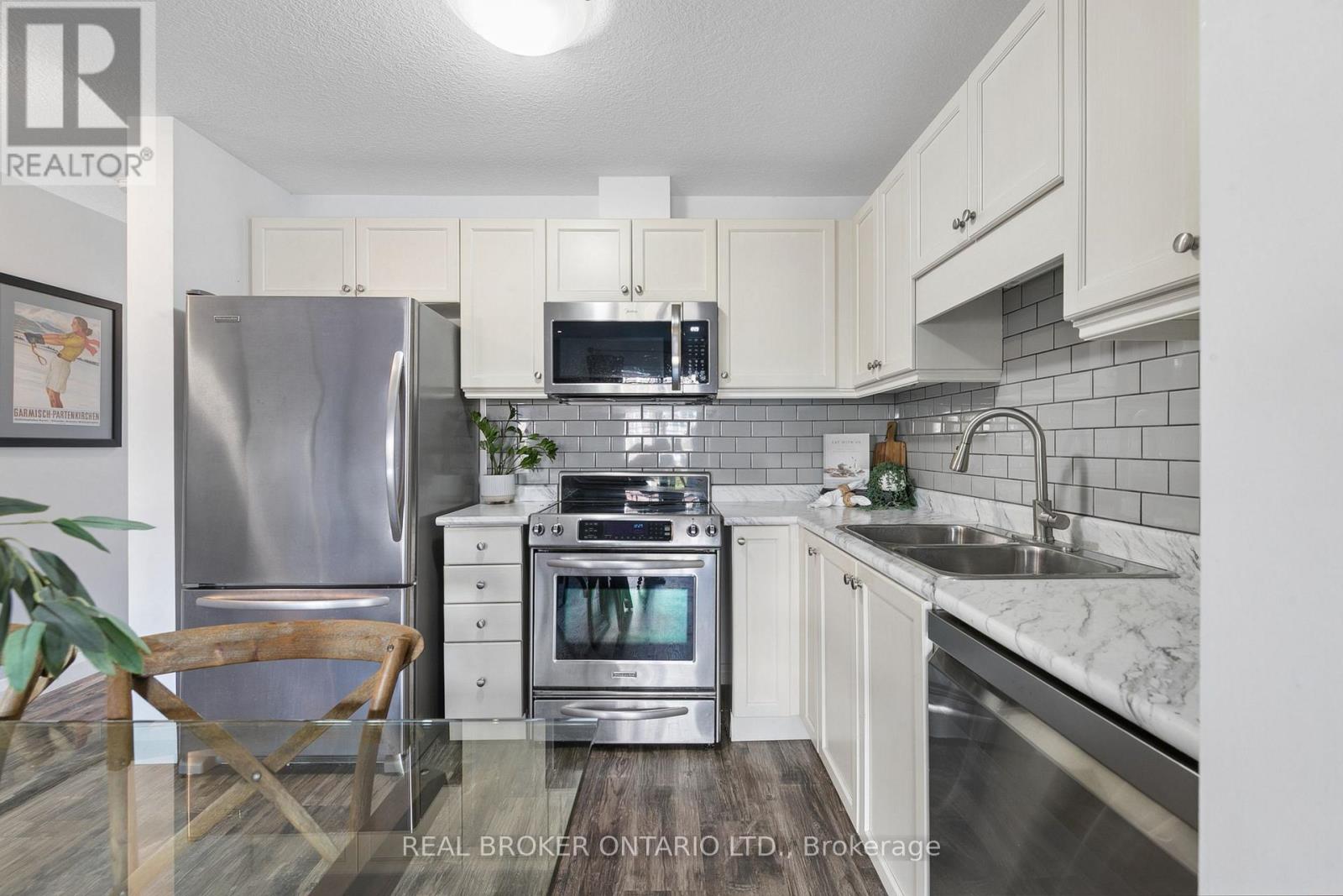 42 Renfrew Street, Kitchener, Ontario  N2R 0G5 - Photo 6 - X14097660