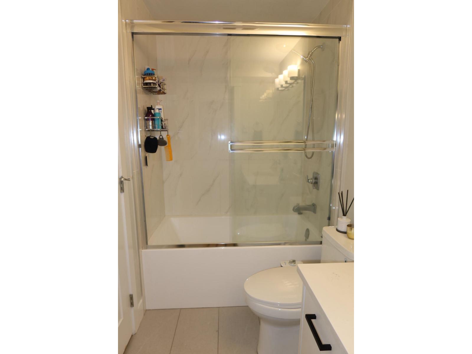 310 13799 101 Avenue, Surrey, British Columbia  V3T 0N9 - Photo 11 - R3172822
