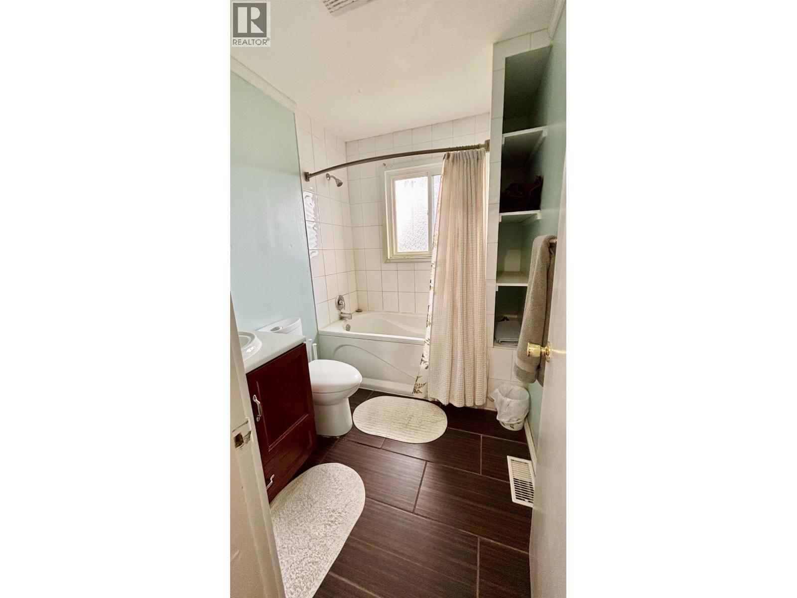 51 White Street, Kitimat, British Columbia  V8C 1H9 - Photo 13 - R3176784