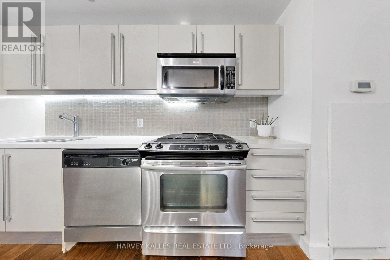 410 - 25 Oxley Street, Toronto, Ontario  M5V 2J5 - Photo 7 - C14097014