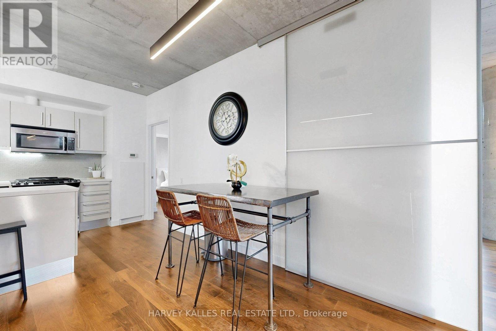 410 - 25 Oxley Street, Toronto, Ontario  M5V 2J5 - Photo 13 - C14097014