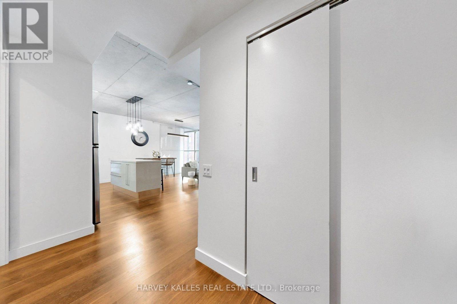 410 - 25 Oxley Street, Toronto, Ontario  M5V 2J5 - Photo 6 - C14097014