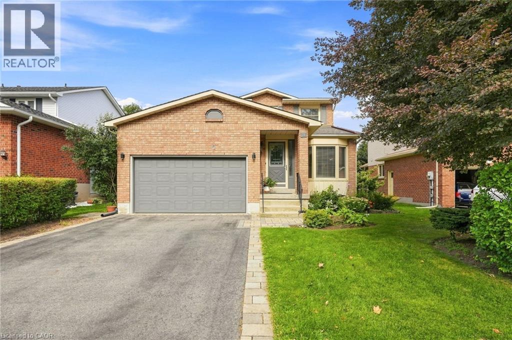 31 Karsh Crescent, Waterdown, Ontario  L0R 2H5 - Photo 2 - 40871775