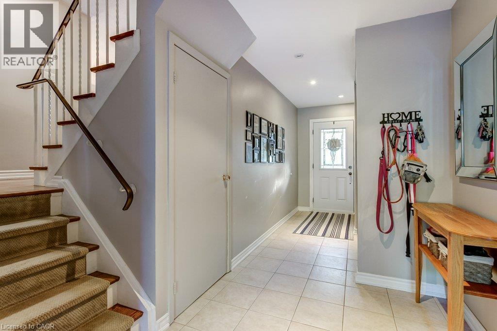 1485 Newlands Crescent, Burlington, Ontario  L7M 1N8 - Photo 4 - 40872334