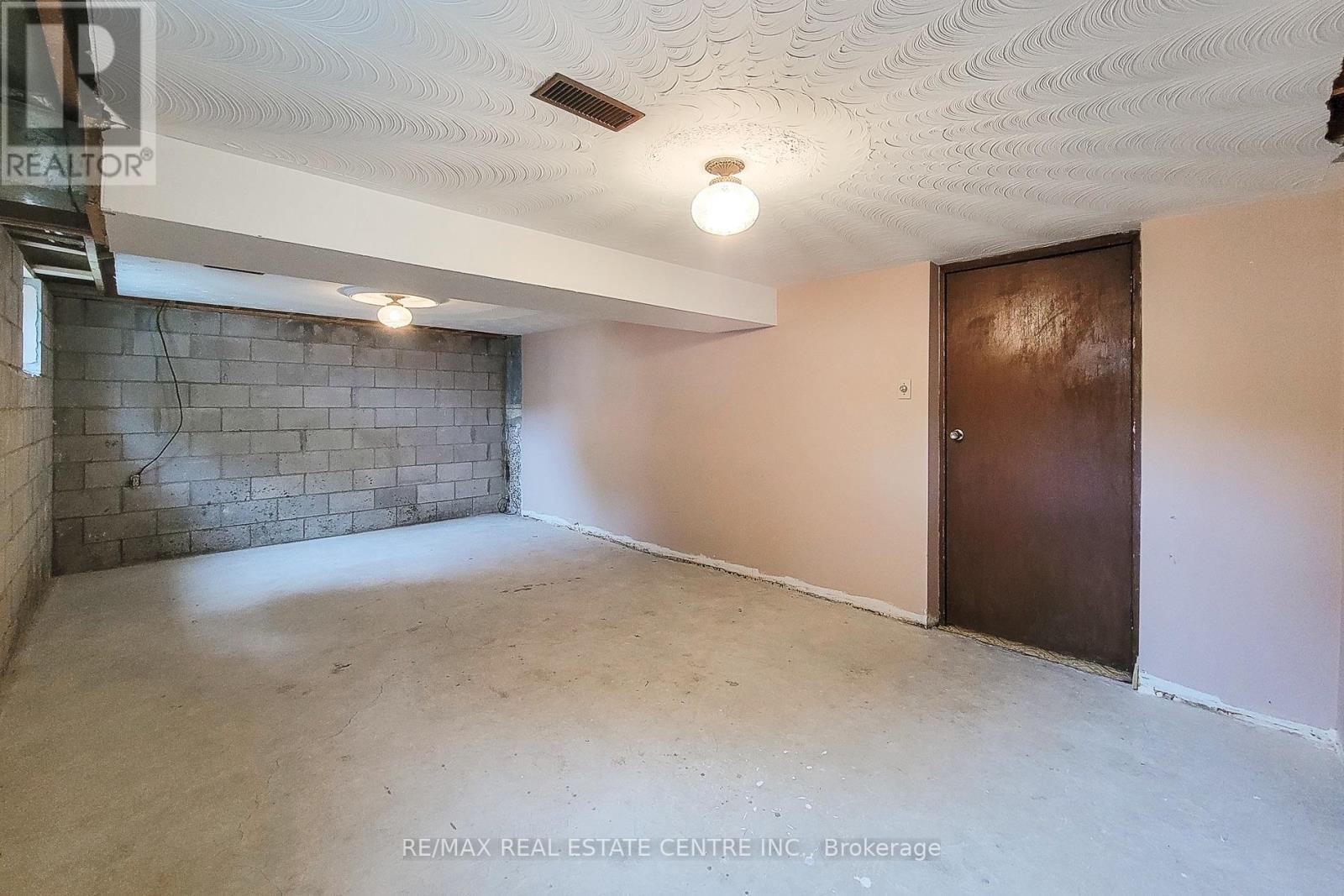 137 East 16th Street, Hamilton, Ontario  L9A 4J4 - Photo 38 - X13812676