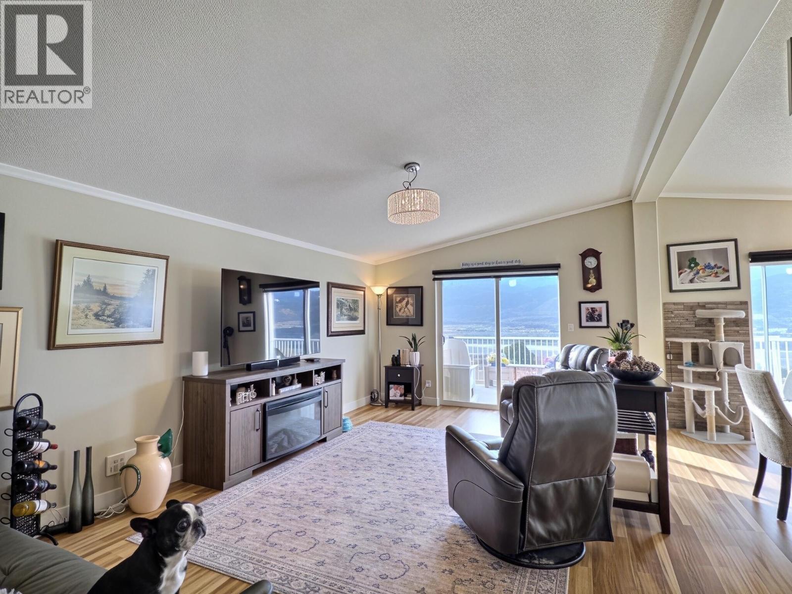 3099 SHUSWAP  E Road Unit# 6