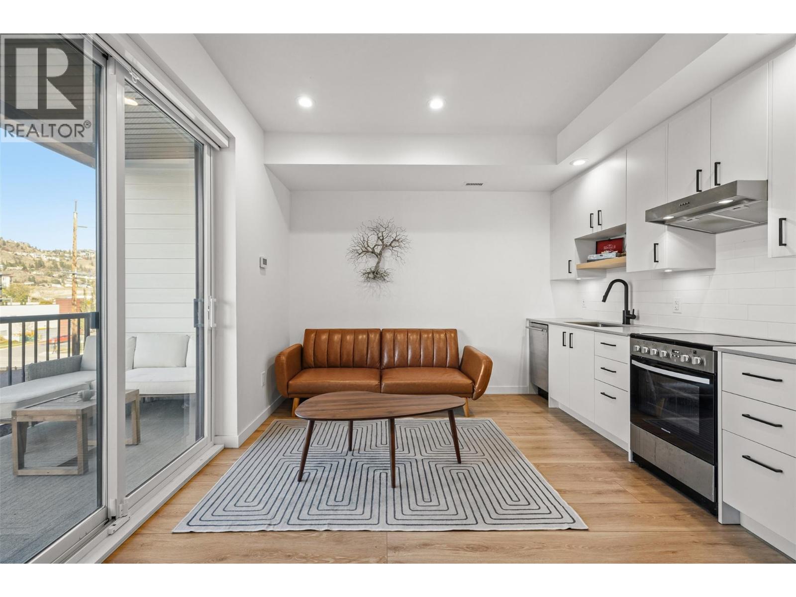660 Cawston Avenue Unit# 311