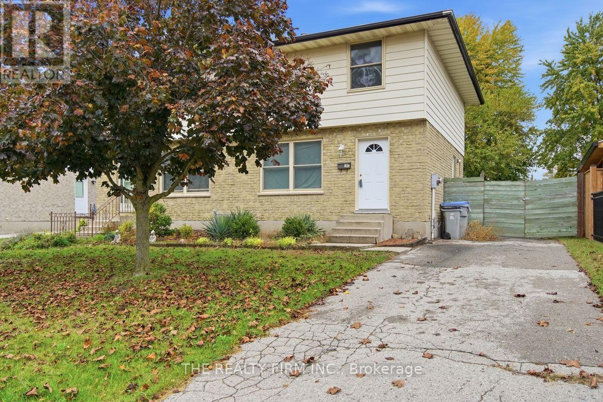 195-197 Southfield Drive, Strathroy-Caradoc, Ontario  N7G 3V3 - Photo 2 - X14097750