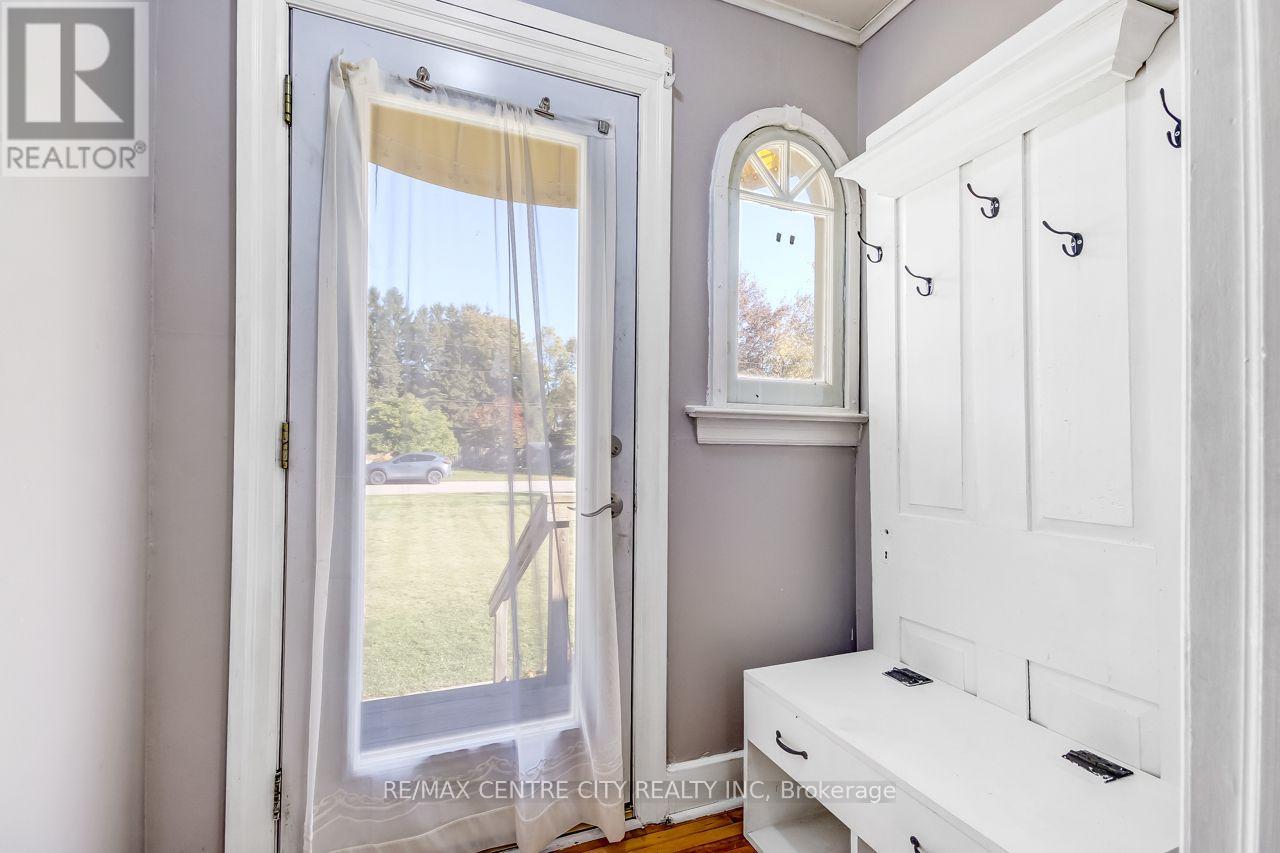 48 South Valerie Street, Central Elgin, Ontario  N5R 1A8 - Photo 3 - X14097788