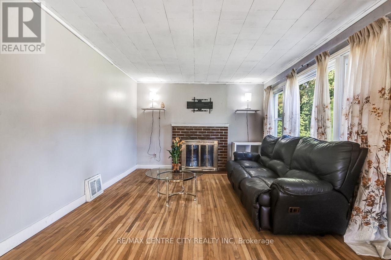 48 South Valerie Street, Central Elgin, Ontario  N5R 1A8 - Photo 5 - X14097788