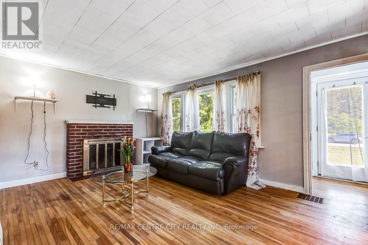 48 South Valerie Street, Central Elgin, Ontario  N5R 1A8 - Photo 6 - X14097788