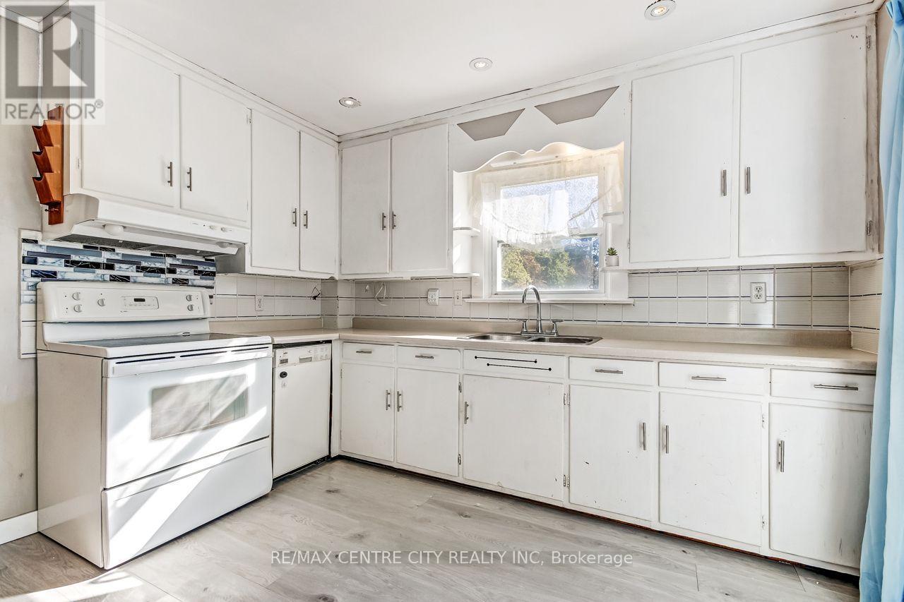 48 South Valerie Street, Central Elgin, Ontario  N5R 1A8 - Photo 9 - X14097788