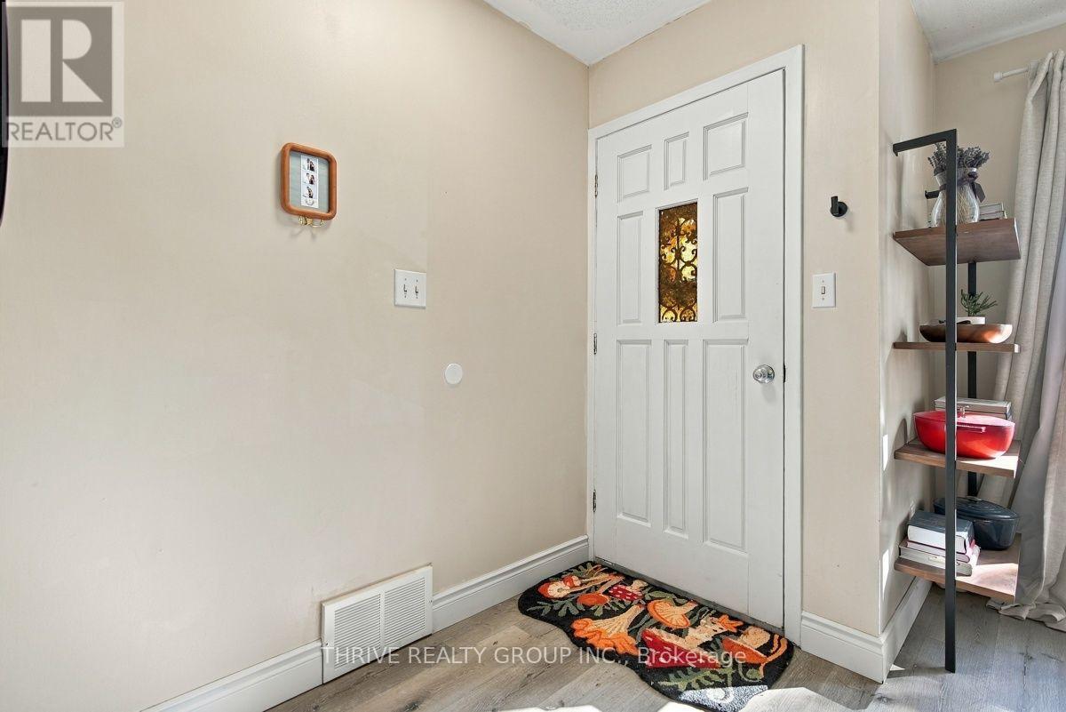 3 Parcreek Place, Strathroy-Caradoc, Ontario  N7G 3S1 - Photo 4 - X14097806