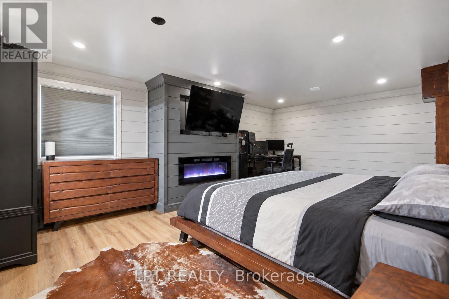 808 Elginfield Road, North Middlesex, Ontario  N0M 2K0 - Photo 20 - X14097828