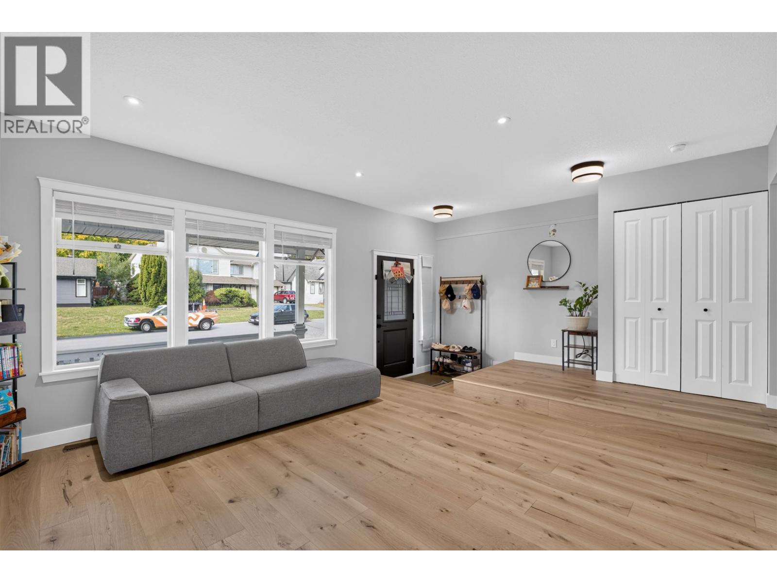 11908 Meadowlark Drive, Maple Ridge, British Columbia  V2X 9L7 - Photo 1 - R3174371