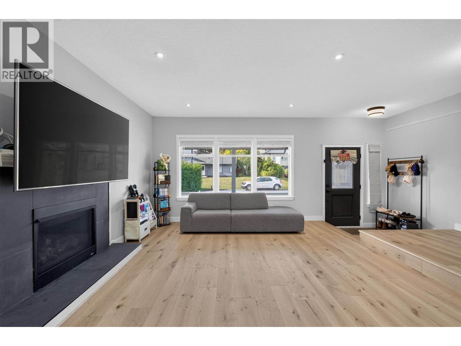 11908 Meadowlark Drive, Maple Ridge, British Columbia  V2X 9L7 - Photo 2 - R3174371