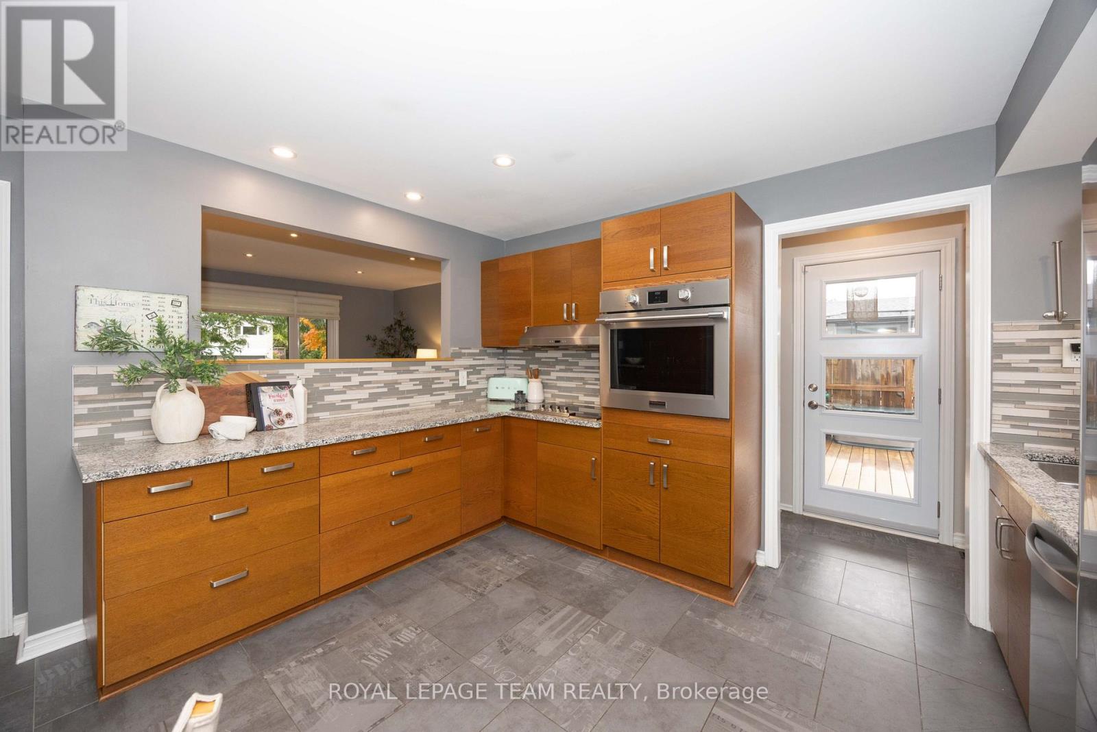 66 Still Water Drive, Ottawa, Ontario  K2H 5K2 - Photo 5 - X14097780