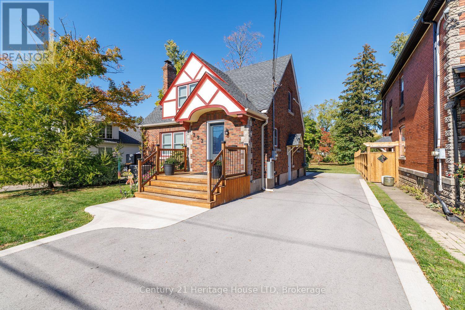 222 Phipps Street, Fort Erie (Central), Ontario L2A 2V5 - Photo 3 - X14097728