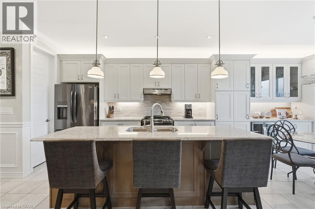 23 Forest Ridge Avenue, Waterdown, Ontario  L8B 1V5 - Photo 9 - 40872394
