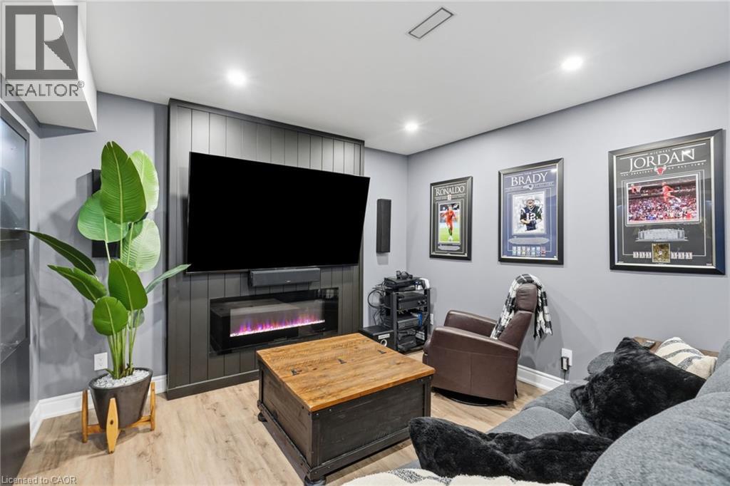 23 Forest Ridge Avenue, Waterdown, Ontario  L8B 1V5 - Photo 39 - 40872394