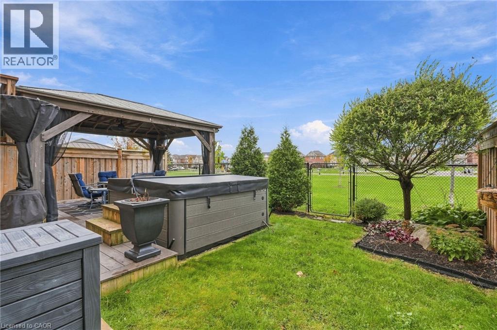 23 Forest Ridge Avenue, Waterdown, Ontario  L8B 1V5 - Photo 44 - 40872394
