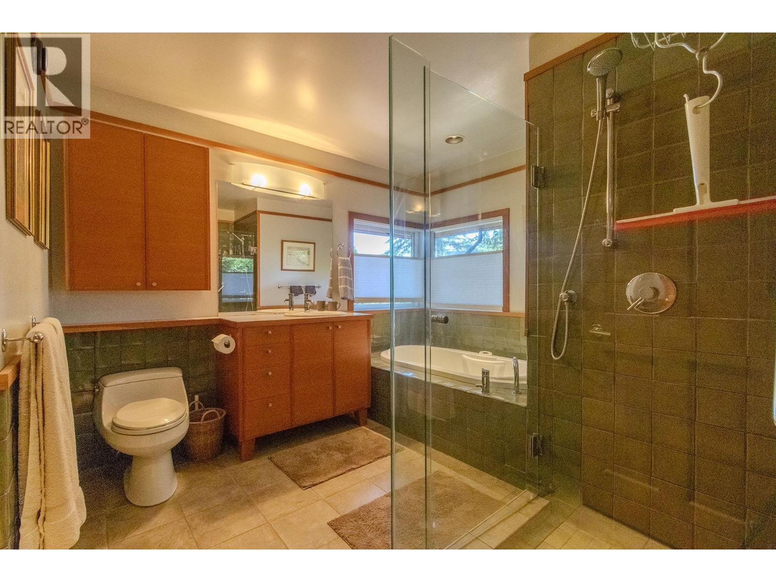 496 Melmore Road, Bowen Island, British Columbia  V0N 1G1 - Photo 23 - R3176872