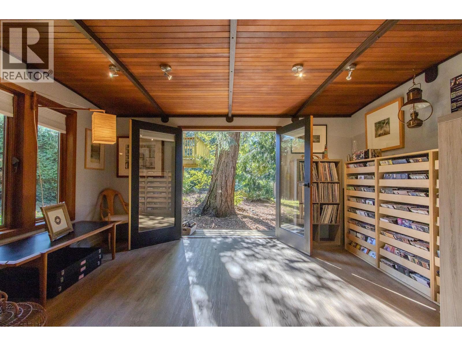 496 Melmore Road, Bowen Island, British Columbia  V0N 1G1 - Photo 4 - R3176872