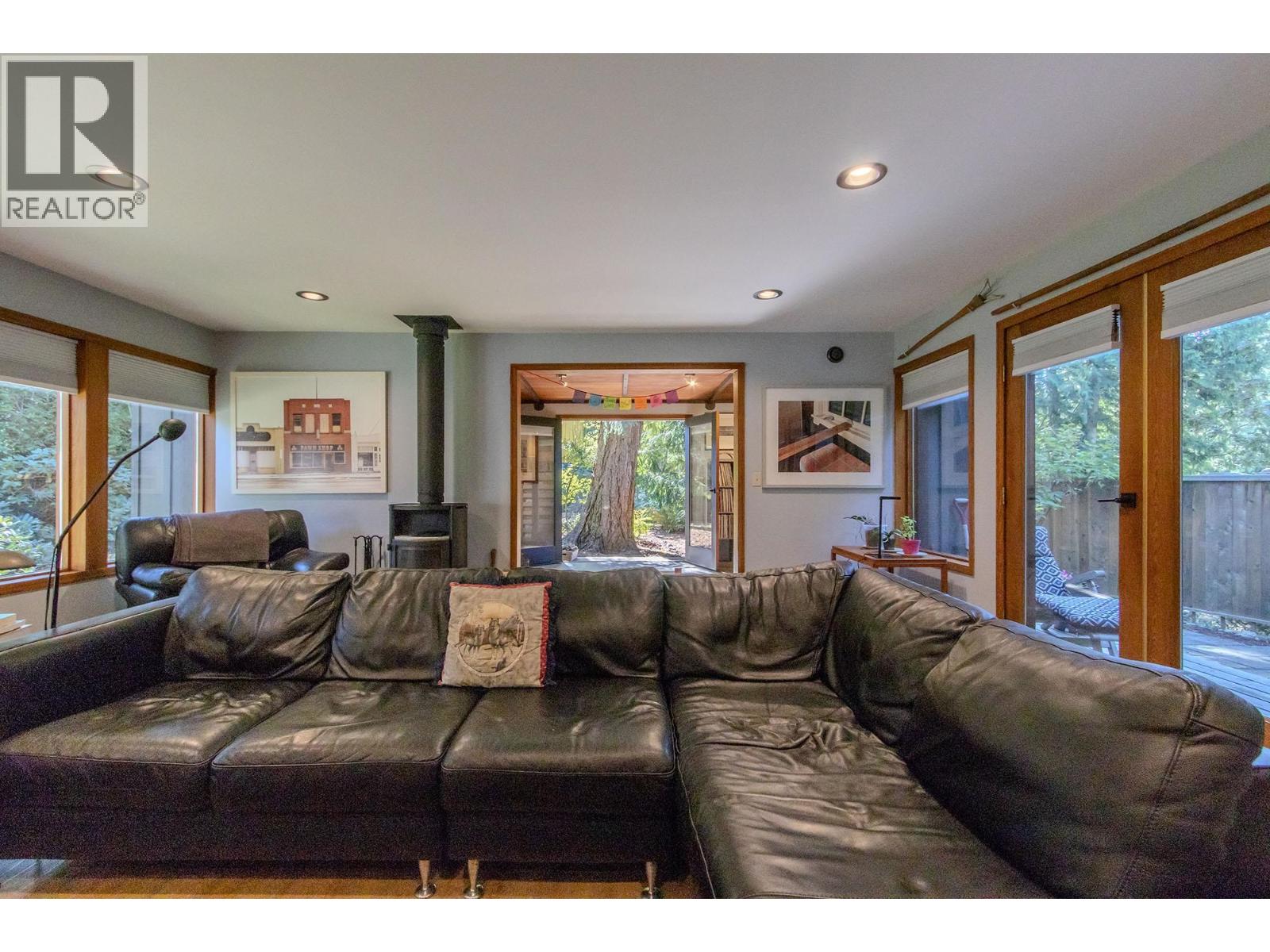 496 Melmore Road, Bowen Island, British Columbia  V0N 1G1 - Photo 5 - R3176872