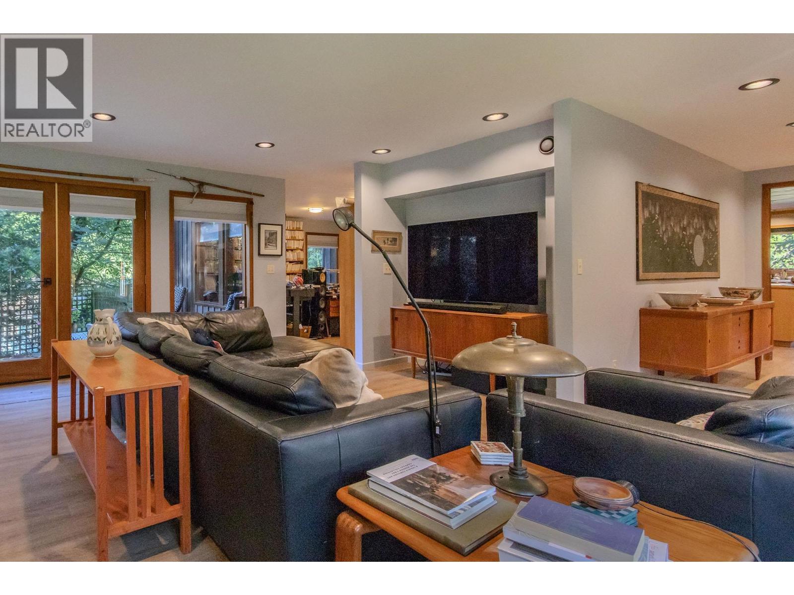 496 Melmore Road, Bowen Island, British Columbia  V0N 1G1 - Photo 8 - R3176872