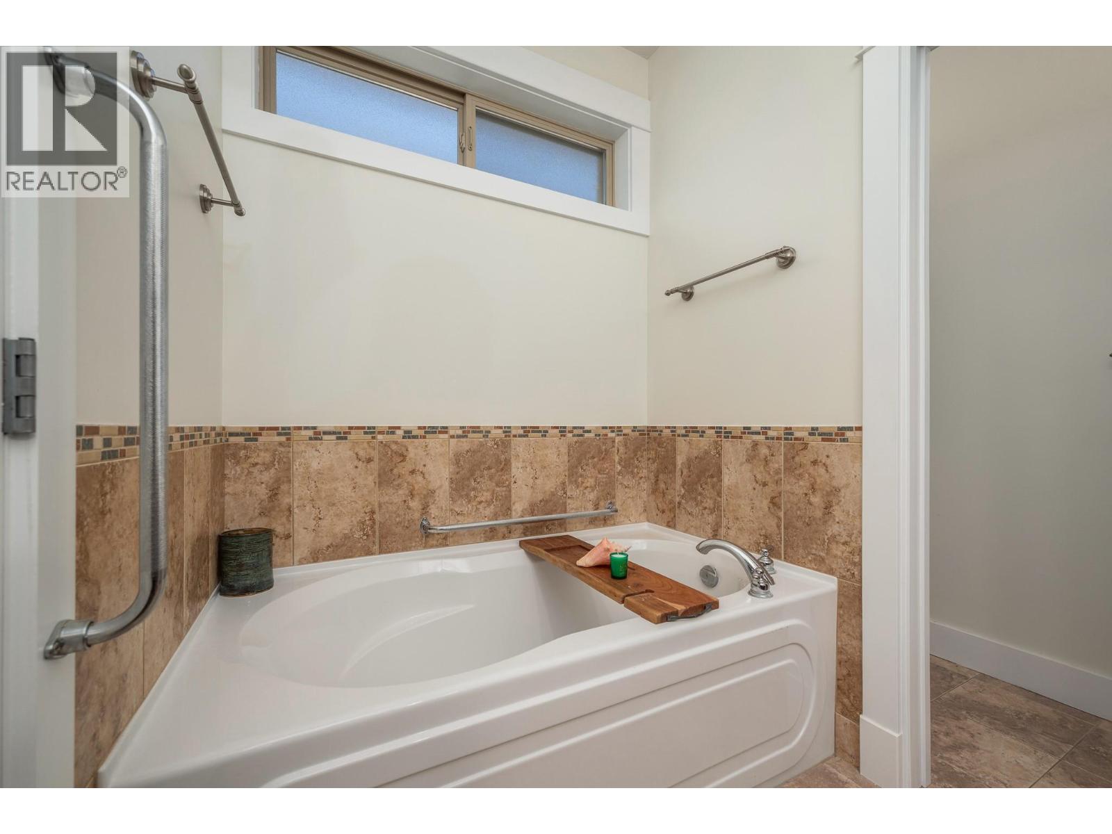 7760 Okanagan Landing Road Unit# 27