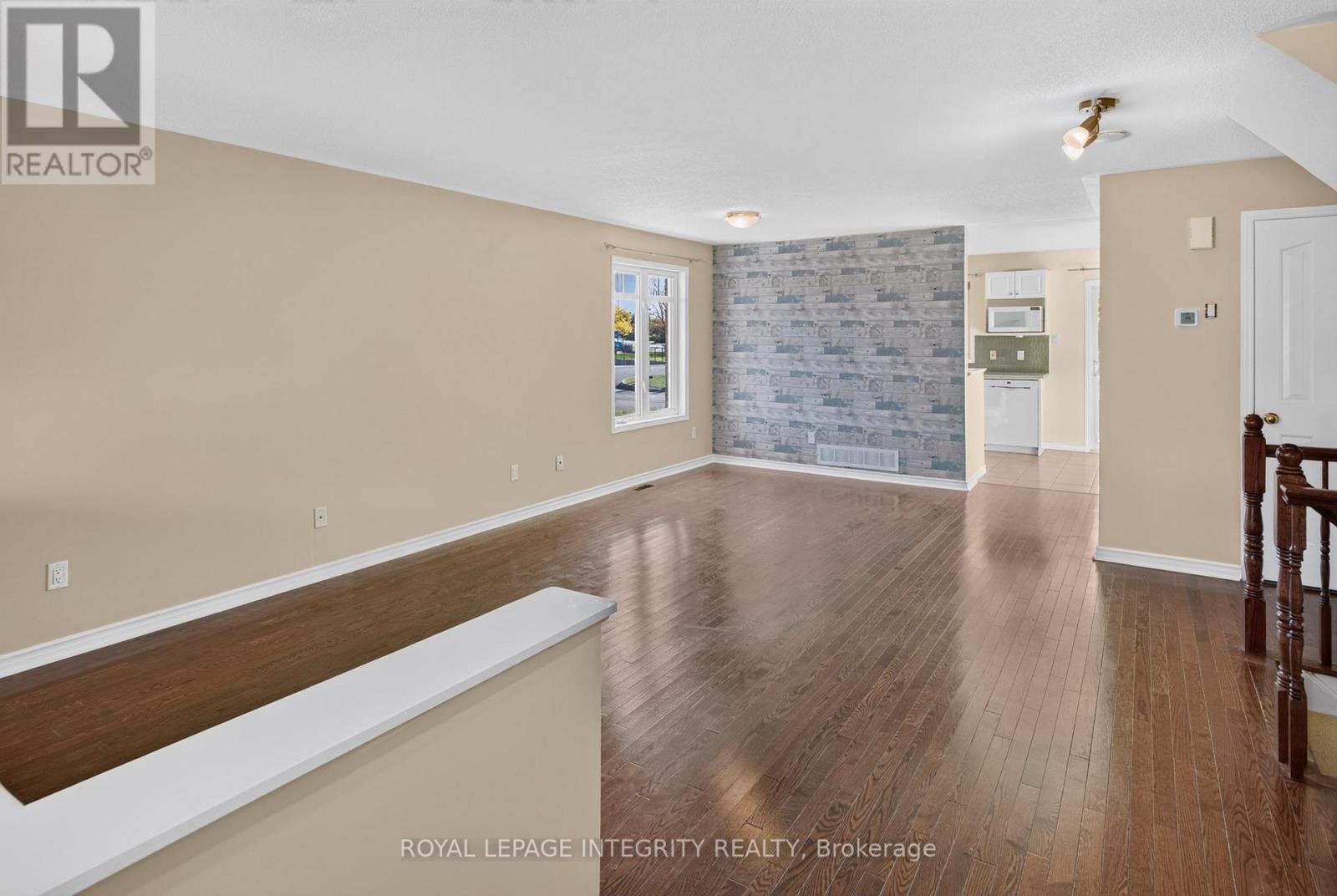 12 - 320 Tivoli Private, Ottawa, Ontario  K2E 0A6 - Photo 2 - X13714664