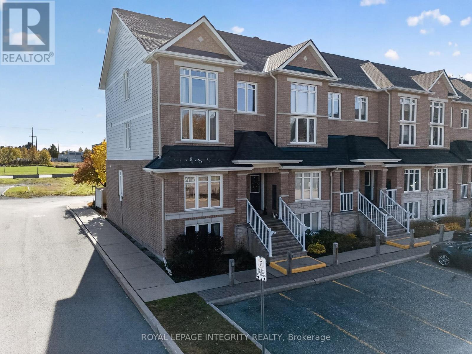 $2,250 Monthly12 - 320 Tivoli Private, Ottawa, Ontario