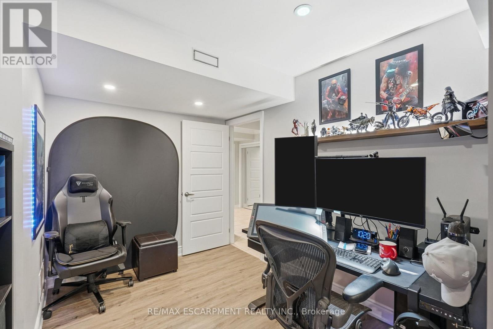 23 Forest Ridge Avenue, Hamilton, Ontario  L8B 1V5 - Photo 42 - X14095126