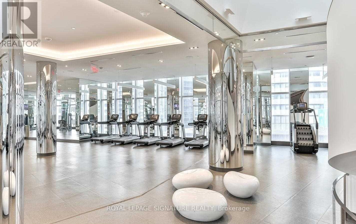 2004 - 10 York Street, Toronto, Ontario  M5J 0E1 - Photo 29 - C14097714