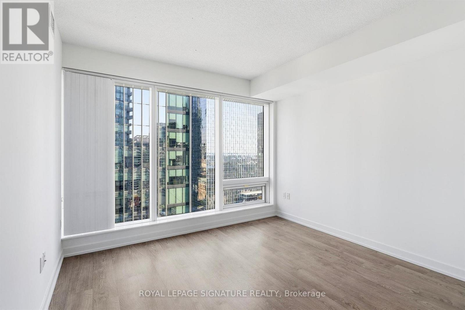 2004 - 10 York Street, Toronto, Ontario  M5J 0E1 - Photo 6 - C14097714